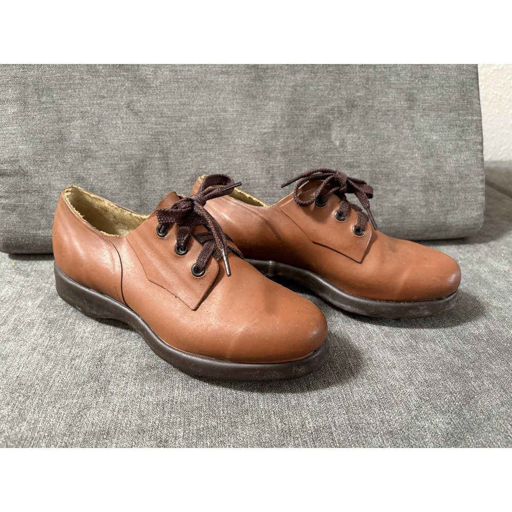 Vintage Rare Wilson Women's Golf Shoes Size 6 Narrow Metal‎ Spikes Leather